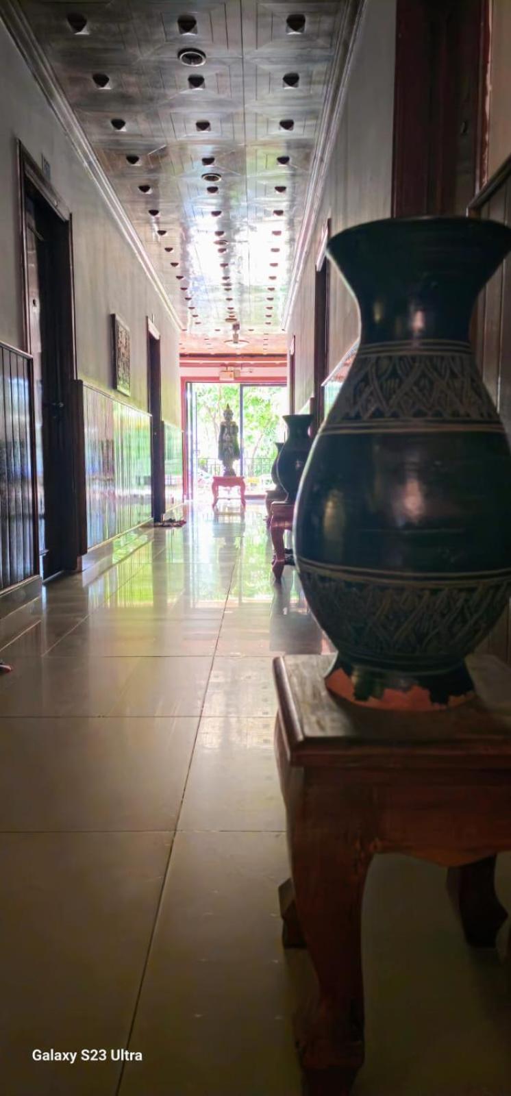 A Pousada Retro Quarter Mb Siem Reap Exterior foto